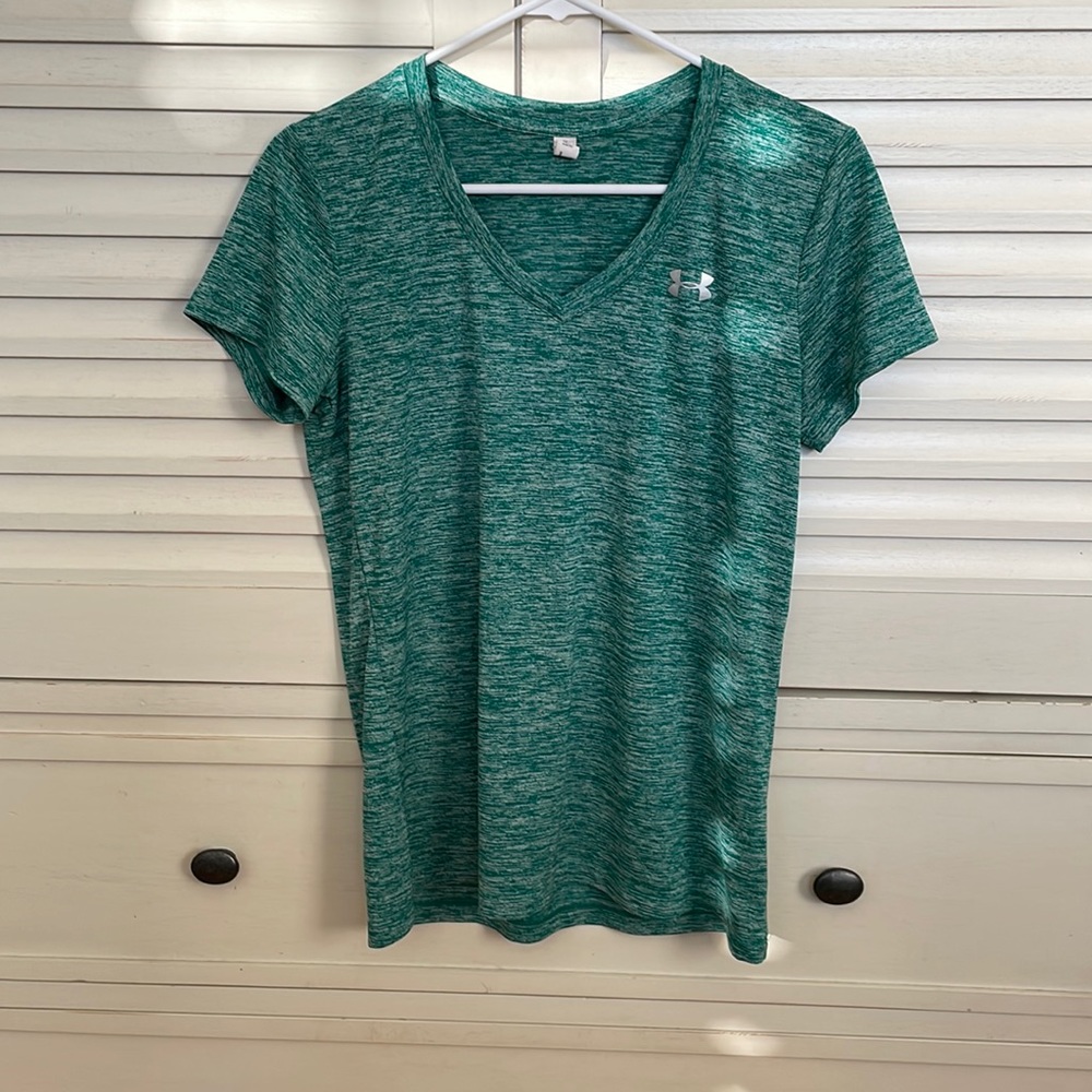Under Armour T-shirt